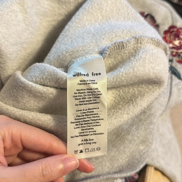 Aritzia Wilfred Free Women Long Sleeve Embroidered Sweater - Picture 10 of 10